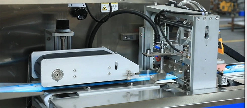 Automatic Nonwoven Wet Wipes Packaging Machine